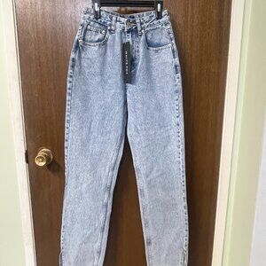 White Fox High Rise Straight Leg Jeans Acid Wash NWT Women’s XS